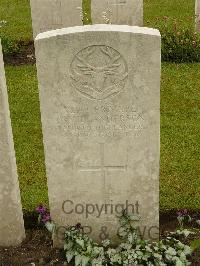 Etaples Military Cemetery - Anderson, David