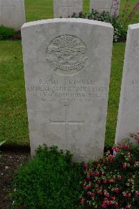 Etaples Military Cemetery - Anderson, Ernest Albert