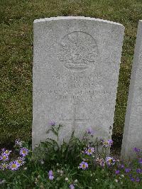 Etaples Military Cemetery - Angus, John Collingwood