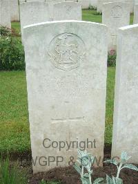 Etaples Military Cemetery - Arculus, A