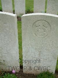 Etaples Military Cemetery - Armstrong, C T