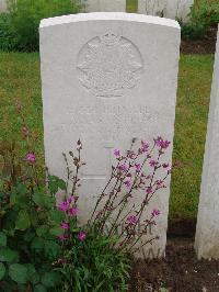 Etaples Military Cemetery - Armstrong, J W