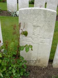 Etaples Military Cemetery - Arthurs, George Charles