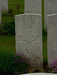 Etaples Military Cemetery - Astley, Fred