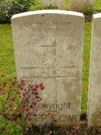 Etaples Military Cemetery - Atkins, W J