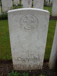 Etaples Military Cemetery - Atkinson, H T