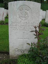 Etaples Military Cemetery - Attwood, Joseph George