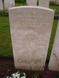 Etaples Military Cemetery - Ault, G