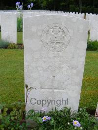 Etaples Military Cemetery - Ayers, W