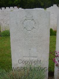 Etaples Military Cemetery - Ayling, Albert Henry