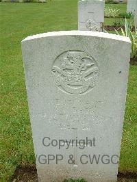 Etaples Military Cemetery - Babb, Roland Nettleton