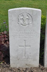 Etaples Military Cemetery - Babbage, W