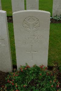 Etaples Military Cemetery - Baillie, C