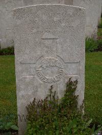 Etaples Military Cemetery - Baines, Walter Ernest