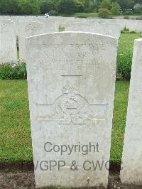 Etaples Military Cemetery - Ballarini, N