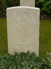 Etaples Military Cemetery - Bamford, Harold Walley