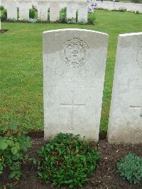 Etaples Military Cemetery - Bangs, Arthur