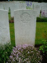 Etaples Military Cemetery - Barnes, Arthur Newman