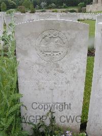 Etaples Military Cemetery - Barnes, G