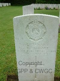 Etaples Military Cemetery - Barratt, John Roland