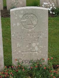 Etaples Military Cemetery - Barrett, W