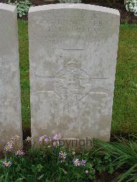 Etaples Military Cemetery - Bartley, R