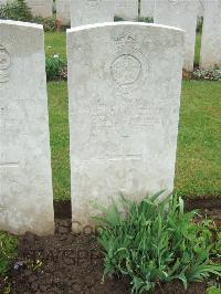 Etaples Military Cemetery - Batchelor, Reginald Egbert