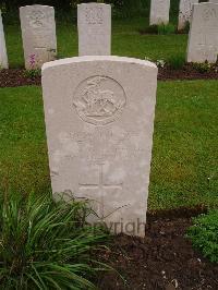 Etaples Military Cemetery - Bate, Frank Clifford