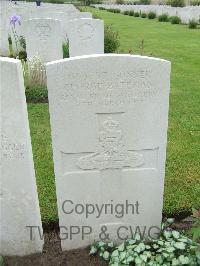 Etaples Military Cemetery - Bateman, G