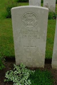 Etaples Military Cemetery - Bateup, Frank