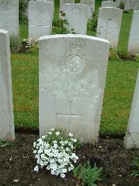 Etaples Military Cemetery - Batrick, W A