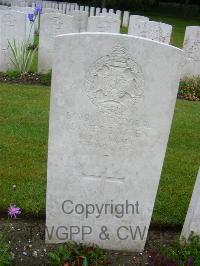 Etaples Military Cemetery - Batten, James