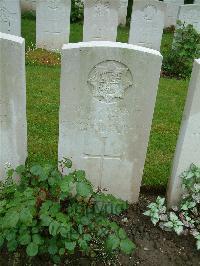 Etaples Military Cemetery - Batty, G