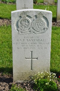 Etaples Military Cemetery - Baxendale, Joseph Alwyne Francis