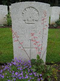 Etaples Military Cemetery - Baxter, John Hamilton