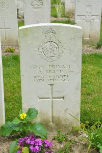 Etaples Military Cemetery - Beach, Albert