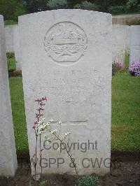 Etaples Military Cemetery - Beale, Leonard Wesley