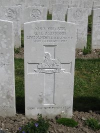 Etaples Military Cemetery - Bedford, Charles