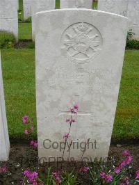 Etaples Military Cemetery - Beeson, John Henry