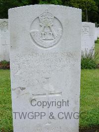 Etaples Military Cemetery - Bell, Alfred Gordon