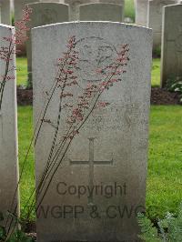 Etaples Military Cemetery - Bell, James