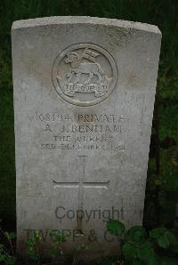 Etaples Military Cemetery - Benham, Arthur John