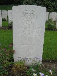 Etaples Military Cemetery - Bennetts, A