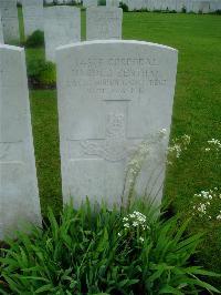 Etaples Military Cemetery - Bentham, Harold