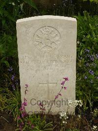 Etaples Military Cemetery - Bentley, Arthur Fletcher