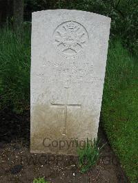 Etaples Military Cemetery - Beresford, William Mellor