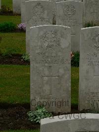 Etaples Military Cemetery - Berry, C