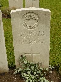 Etaples Military Cemetery - Bevins, David