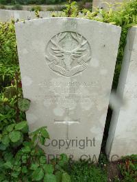 Etaples Military Cemetery - Bills, Archibald