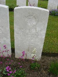 Etaples Military Cemetery - Birch, William Garcia